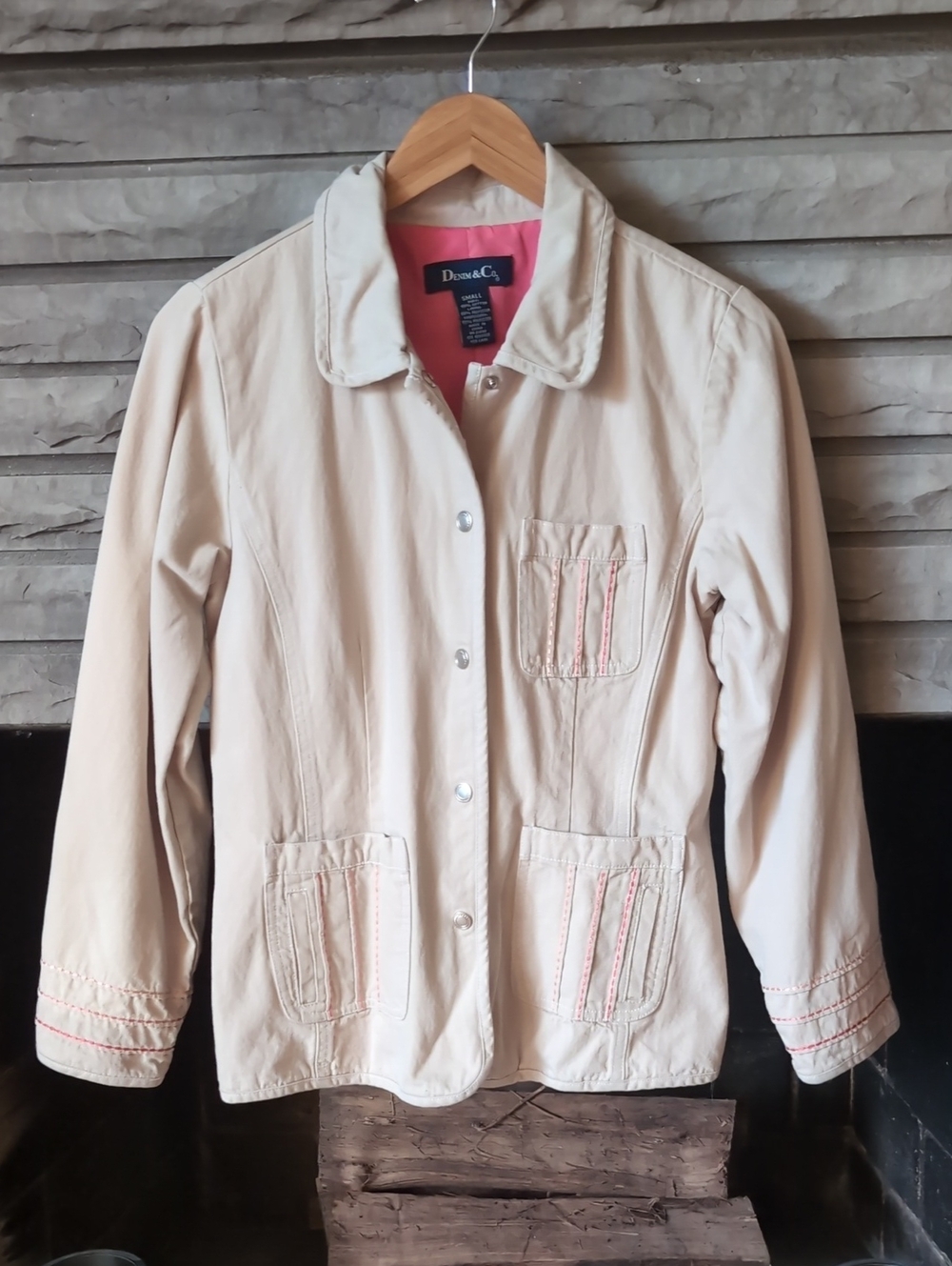 Denim&Co Cream Jacket with Pink Stitching Size Small